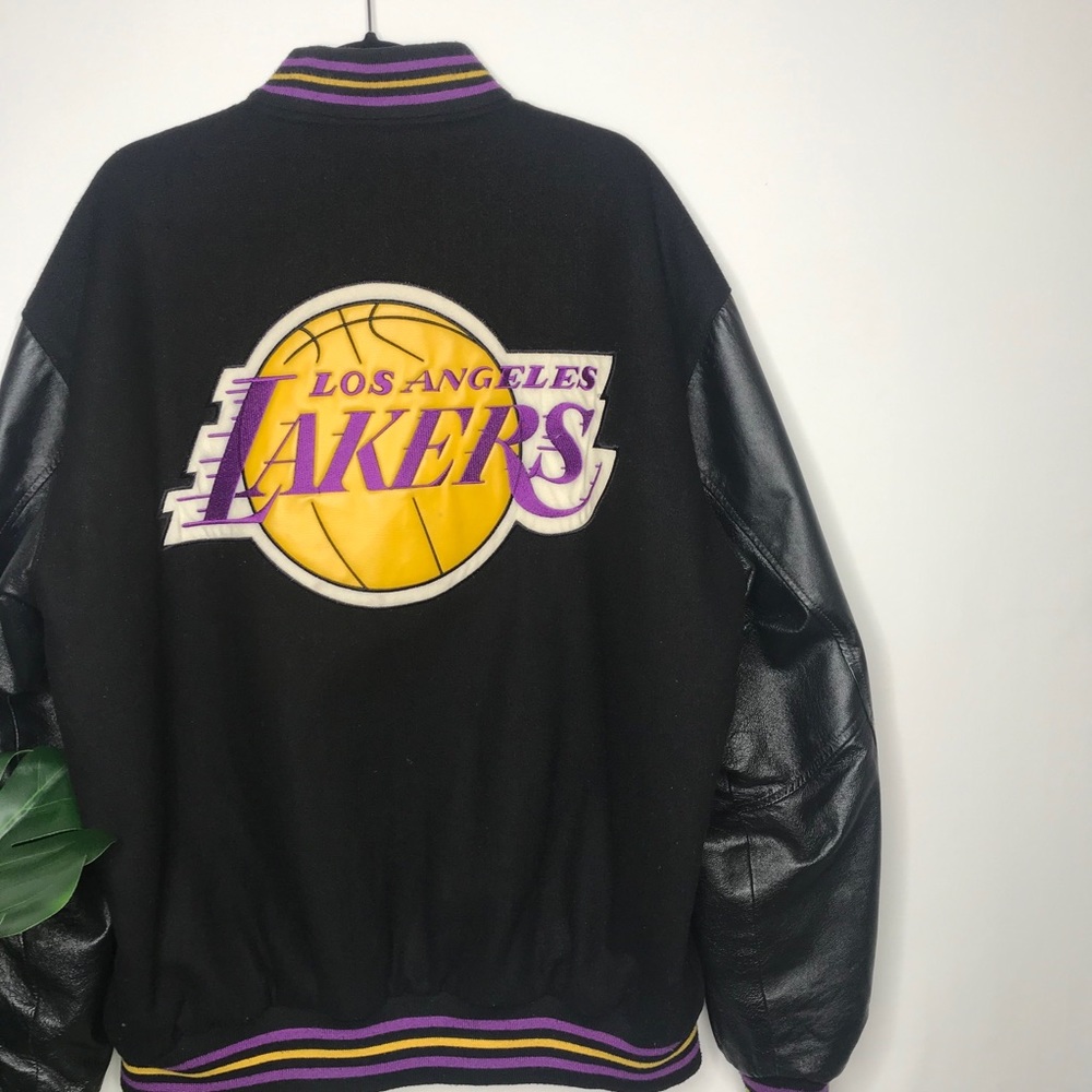 ❌SOLD❌ Vintage Reversible LA LAKERS Varsity Jacket
